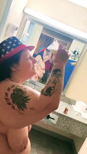 She Asked for Some Motel Ice He Came Back with a Load of Sticky Cum