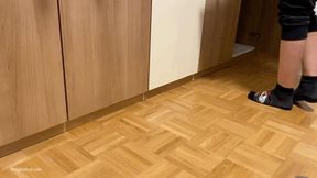 TRYING OUT KYLIES BIG SLIPPERS - MOV HD