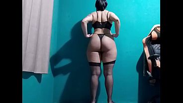 Gay Rabudo de lingerie sexy &eacute_ melhor que mulher