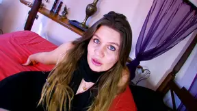 French beauty with big ass gets fucked at the casting