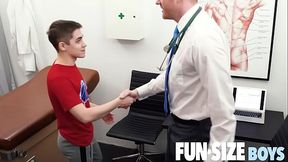 FunSizeBoys - Tiny twink seduced by kingsize doctor during medical exam