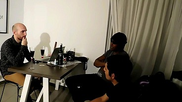 PASE DE UNA PROSTITUTA ENTRE VIVIDORES