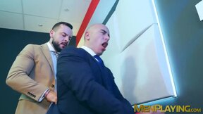 New employee Alan Vicenzo offered his asshole to get banged by Sir Peter