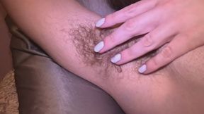 Who wants to jerk off while smelling my hairy pits?