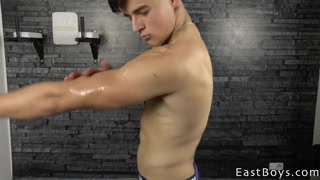 Kent Mills - Muscle Flex - Casting 16