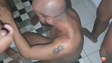 Putaria na casa de amigos