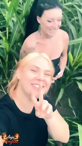 Wet, Wet, Wet Orgasm - Girls in the Cornfield