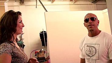 Maria Bellucci Blowjob and Facial Cumshot with Barry Scott