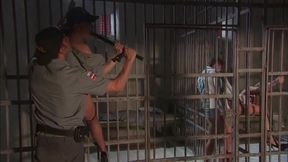 Island Fever Outdoor Pussy Spread and Sucking