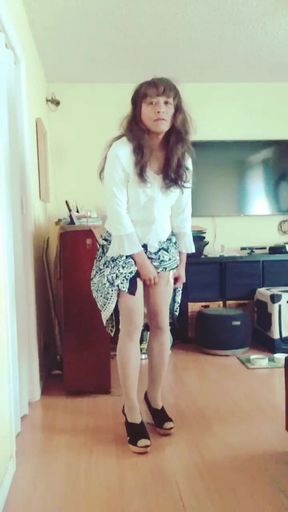 Classy &amp; Elegant Crossdresser