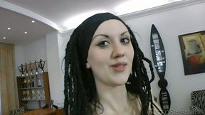 Trashy girl with dreadlocks gives a head in POV porn clip