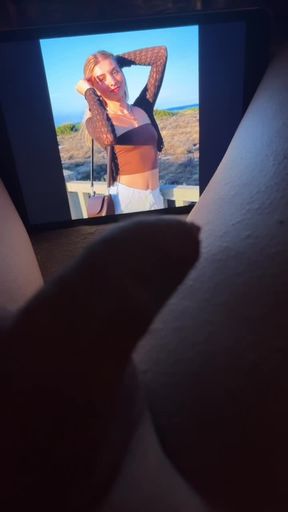 Rubbing my tiny little clitty to Amelie😛💦