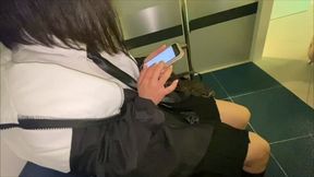 ラブホの中にある電車のプレイルームで彼女と変態プレイして彼女の中に精子がどくどく注入しました。