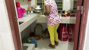 I See My Stepaunty Entering the Kitchen and Cleaning I Hugged Her and Started Fucking