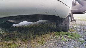Angry itch boot revving