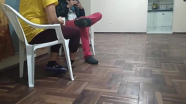 Por fin logré follarme ala mejor amiga de mi esposa cuando se queda en casa Que RICA COJIDA es una Gran puta