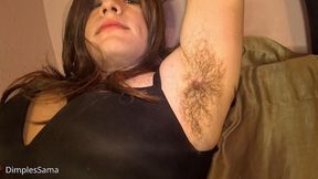 sniff my hairy armpits