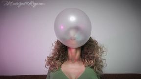 Large bubbles popped covering my face and curly hair!- HD