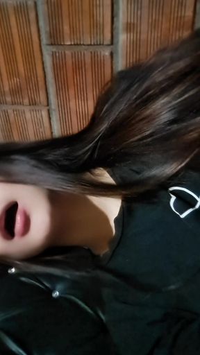 Colombian woman masturbates and touches deli