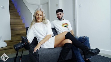 Female Photographer Craves The Spanish Model