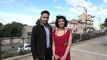 Le show très coquin d'une véritable artiste du sexe, Azylis !
