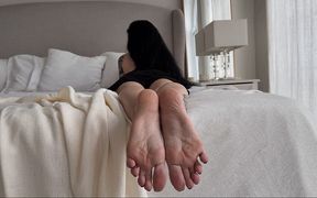 My Pretty Soles in This Position on Bed, Sole Scrunching and Toe Wiggling