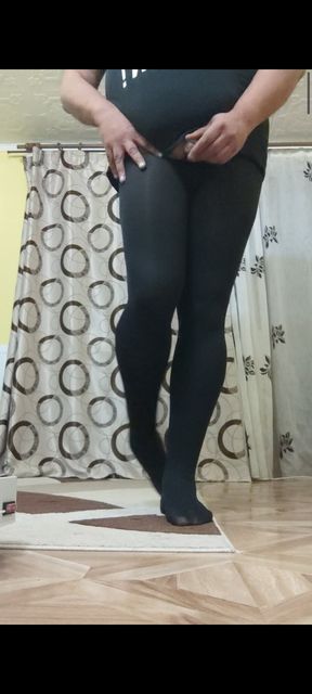 Black pantyhose masturbation