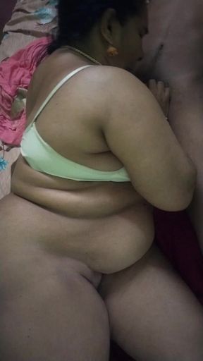 Kerala Mallu Hot Blowjob with Tamil Gut at Lodge