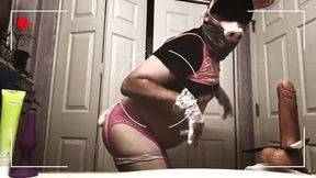 meet the jerking slurping sissy pig joi and feel the need to suck