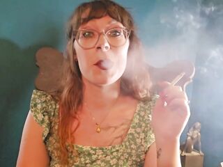 Redhead MILFs naughty smokin' fetish habits