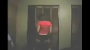 Sexy Coed Shaking Her Thick Rear -