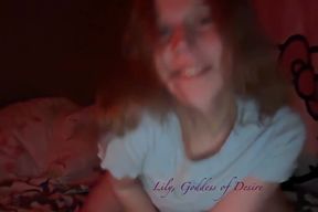 Sexy Girl Tempts on Cam