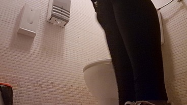 Big pee in dirty public toilet 4K