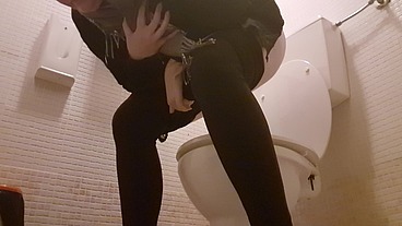 Big pee in dirty public toilet 4K