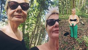quatrieme jour de vacances je me balade dans les bois a la recherche d un ...