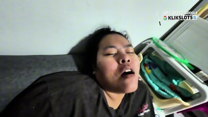 Tolong setubuhi aku dengan penis besar