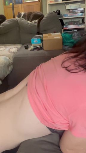Pro Gumjob Lets Me Blow a Load in Her Hot Mouth.