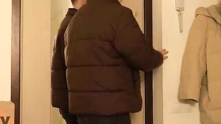 Courier Fucked the Girl in the Shower