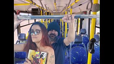 Encoxada no &ocirc_nibus p&uacute_blico!