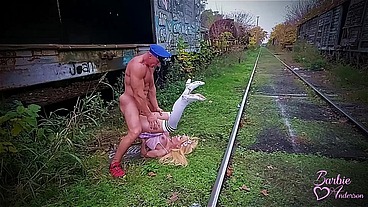 BARBIE ANDERSON & CHAFA FOLLANDO EN UN TREN ABANDONADO (PELICULA COMPLETA)