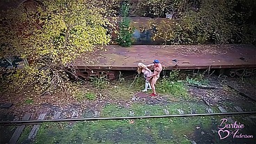 BARBIE ANDERSON & CHAFA FOLLANDO EN UN TREN ABANDONADO (PELICULA COMPLETA)