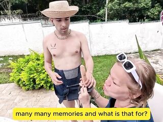 This gardener merits to be screwed as payment