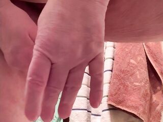 BBW Aged MILF Female Sounding urethra pee piddle urine