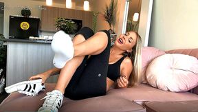 Muscle Mommy's White Ankle Gym Socks