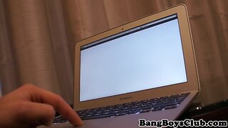 Amateur euro sucks and tugs while in hotel