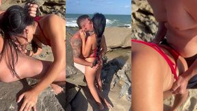 morena gostosa dando na praia