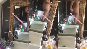 sous la douche tu viens