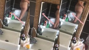 sous la douche tu viens