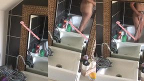 sous la douche tu viens