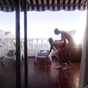 Hotel Blowjob Ends Up With Outdoor Public Balcony Fucking